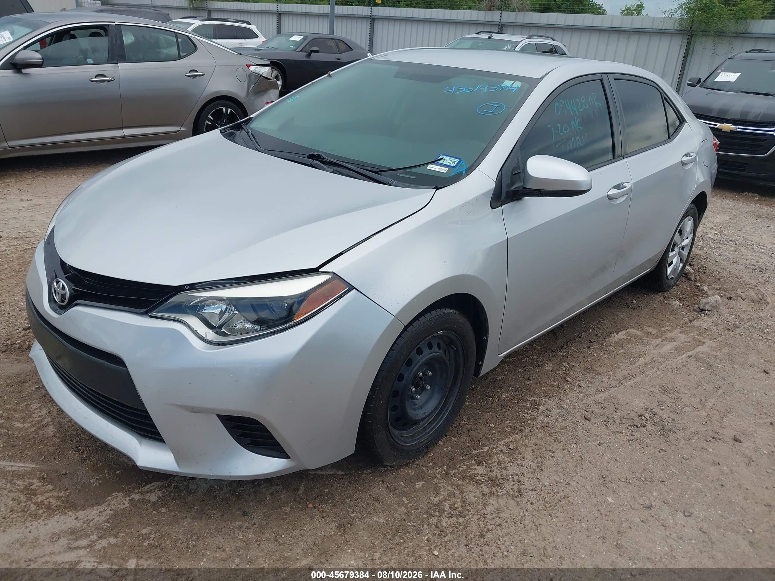 2014 Toyota Corolla Le Серебряный vin: 5YFBURHE2EP094428