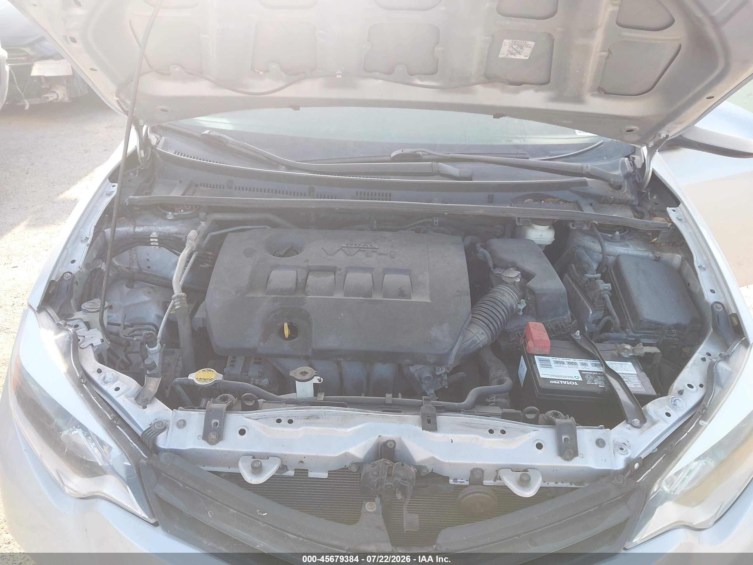 2014 Toyota Corolla Le Серебряный vin: 5YFBURHE2EP094428