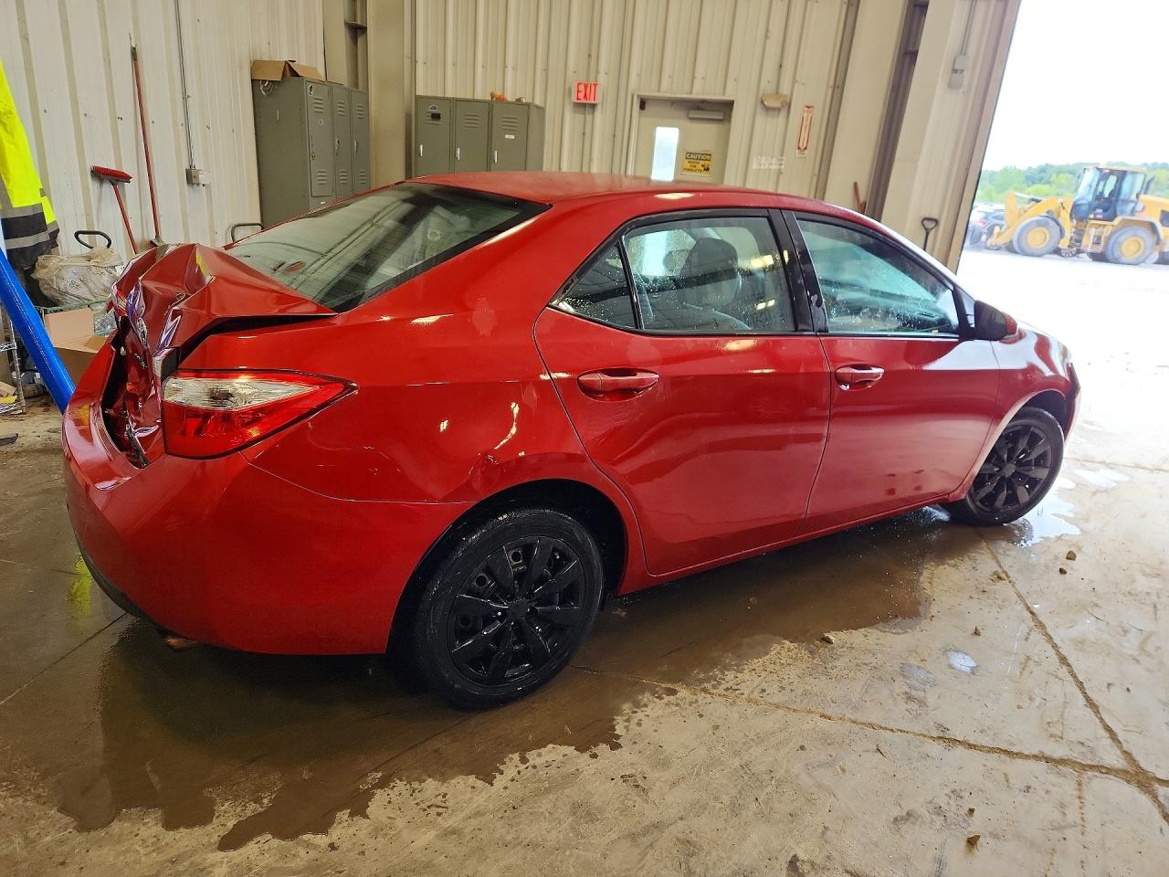 2014 Toyota Corolla Le Red vin: 5YFBURHE2EP095563
