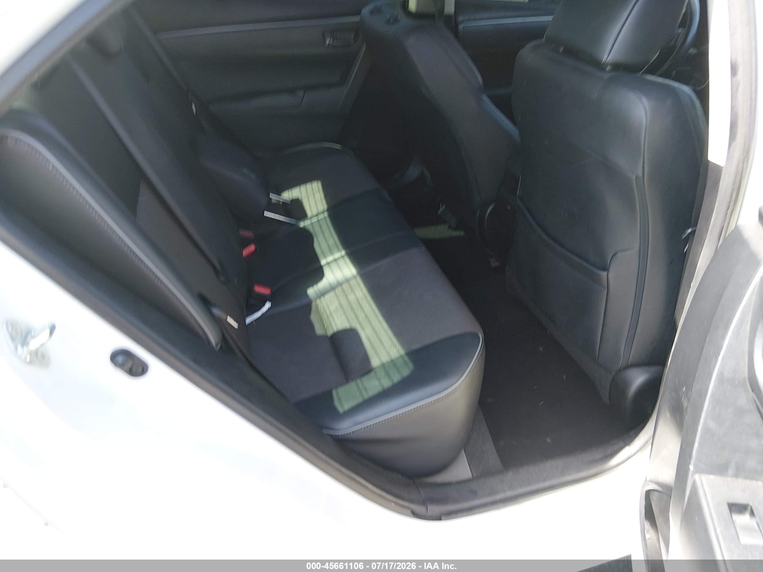 2014 Toyota Corolla S White vin: 5YFBURHE2EP100955