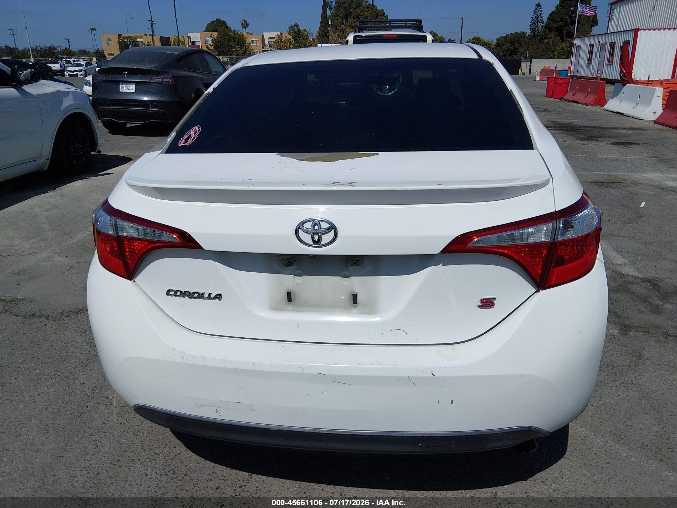 2014 Toyota Corolla S White vin: 5YFBURHE2EP100955