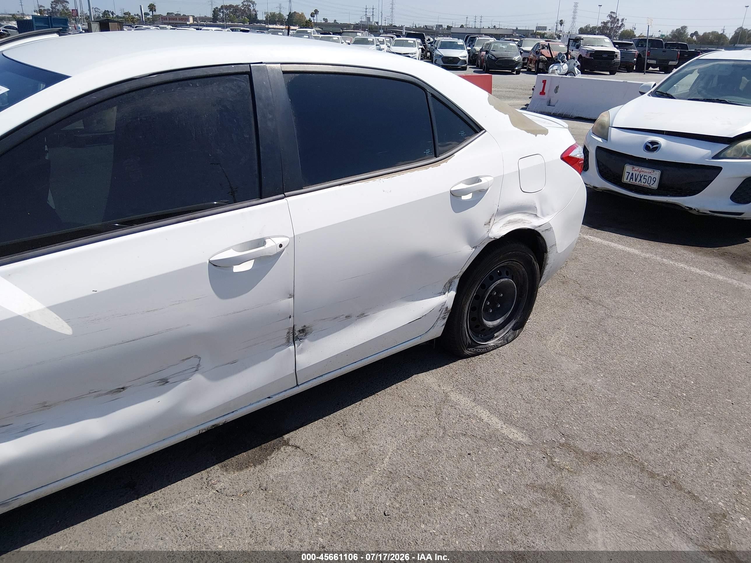 2014 Toyota Corolla S White vin: 5YFBURHE2EP100955