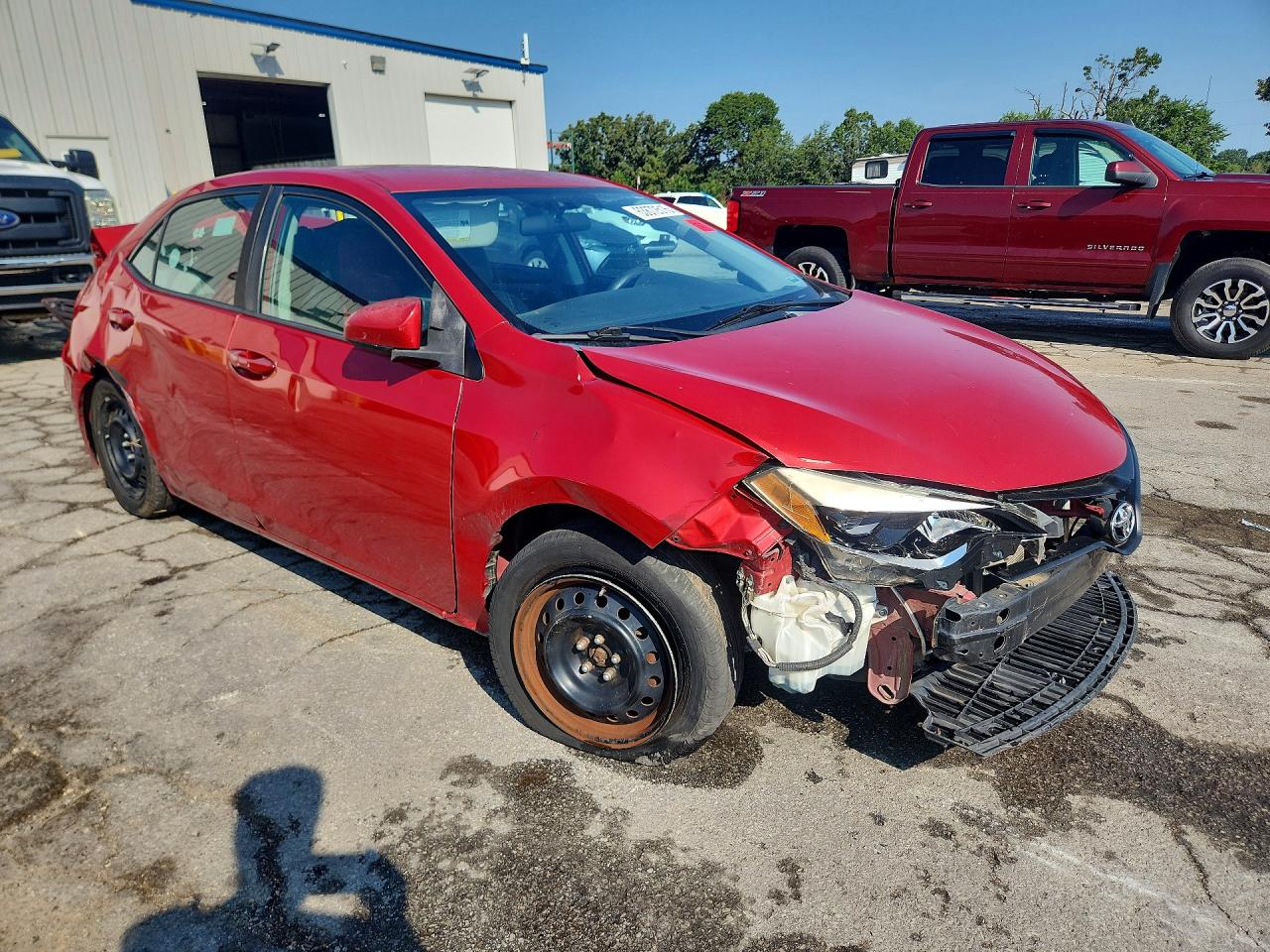 2014 Toyota Corolla Le Red vin: 5YFBURHE2EP110711