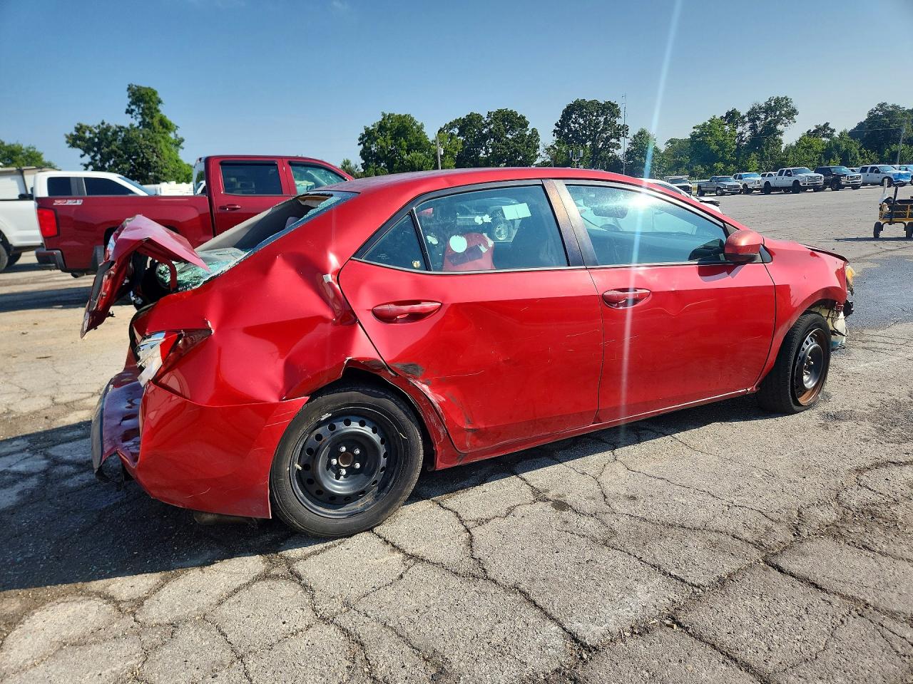 2014 Toyota Corolla Le Red vin: 5YFBURHE2EP110711