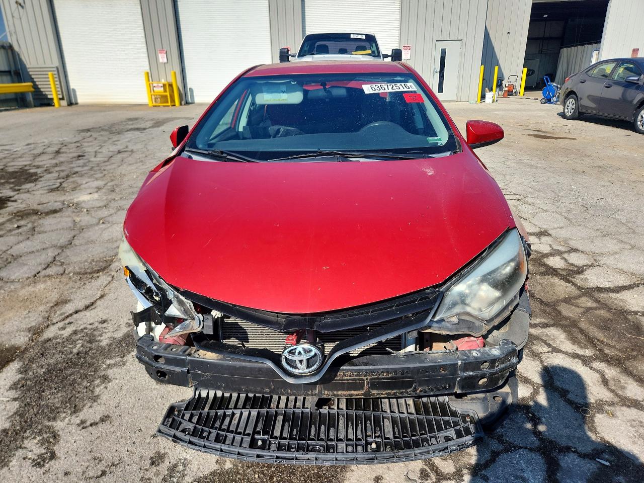 2014 Toyota Corolla Le Red vin: 5YFBURHE2EP110711