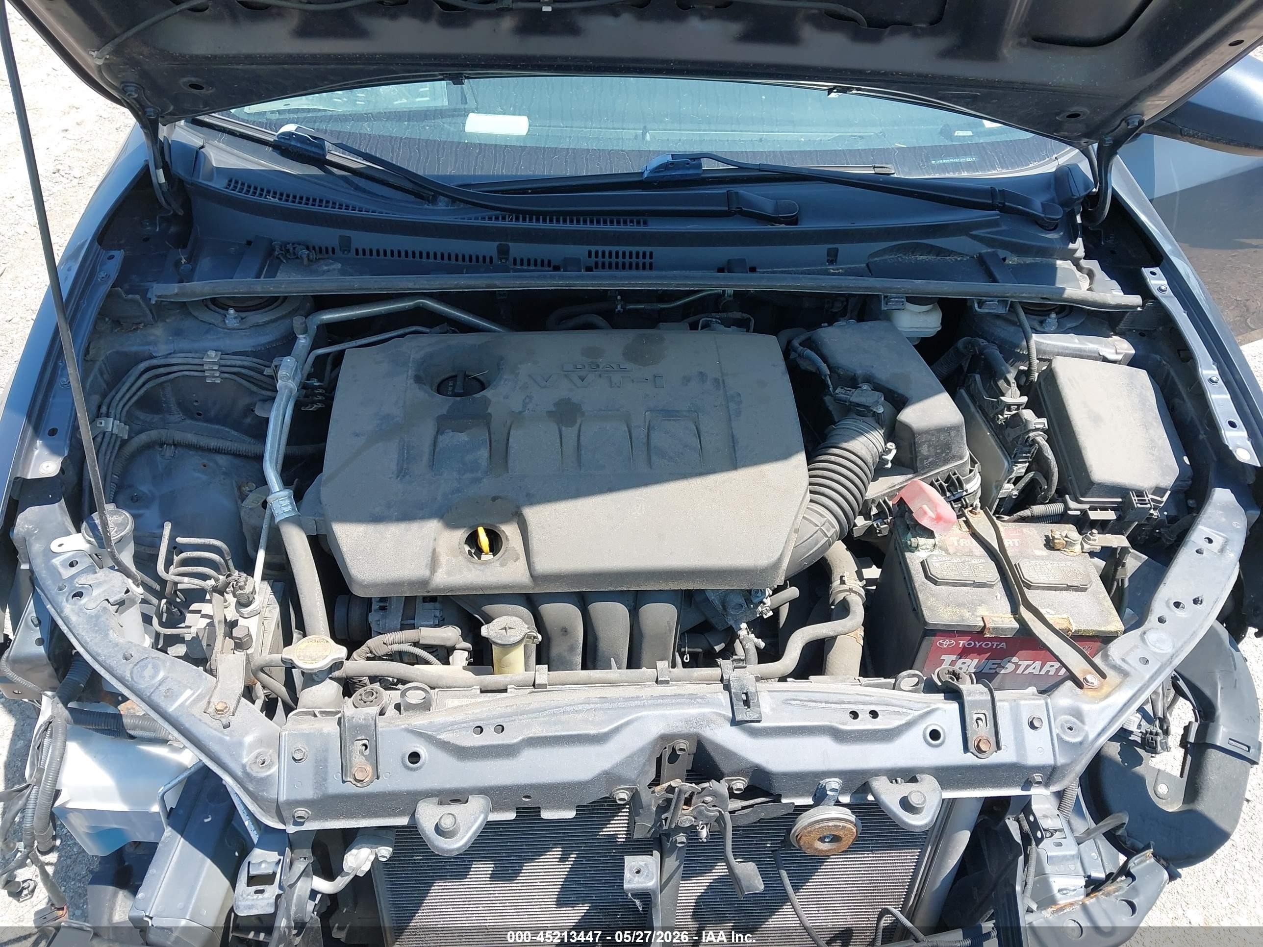 2014 Toyota Corolla Le Blue vin: 5YFBURHE2EP137391