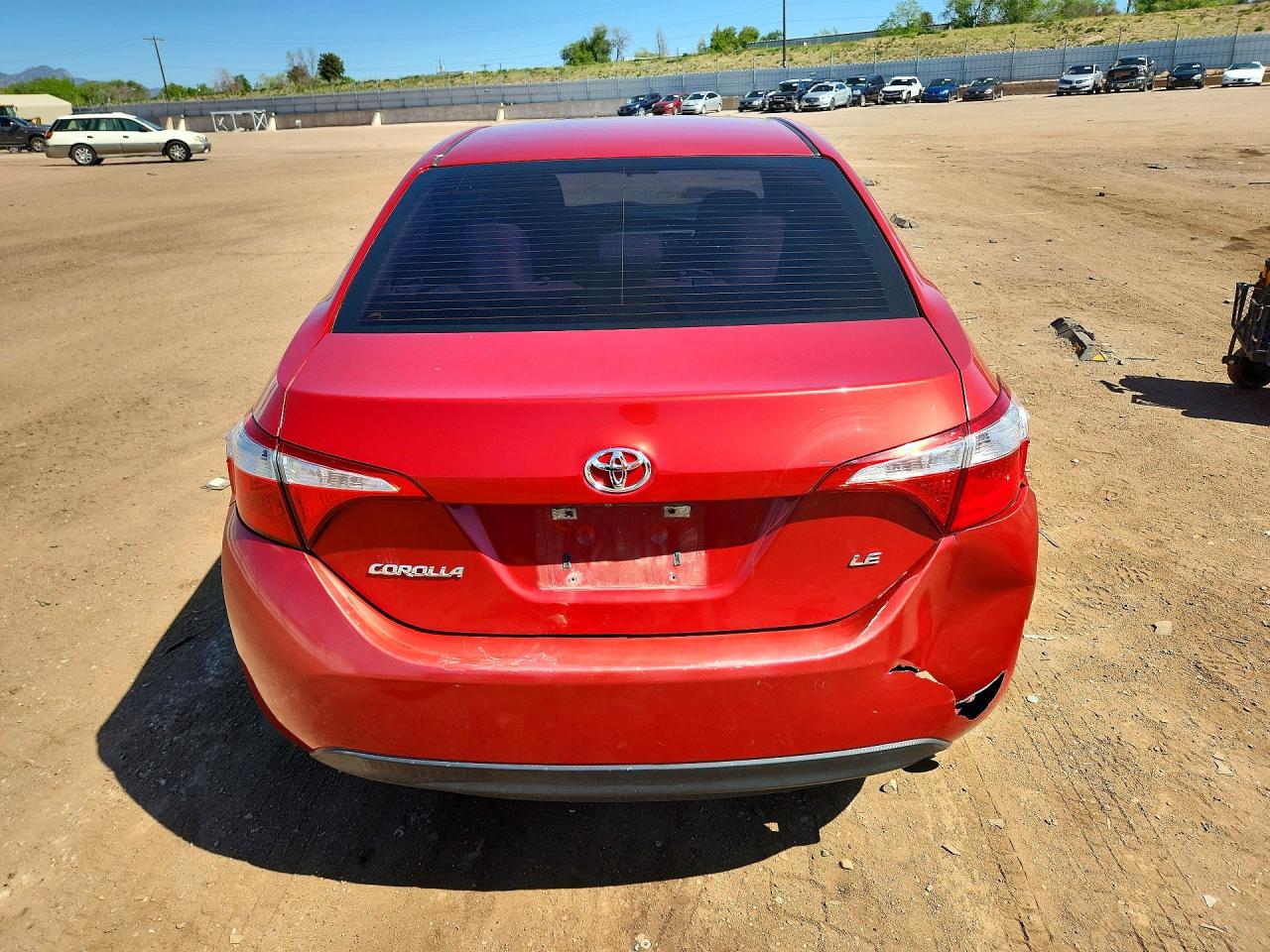 2014 Toyota Corolla Le Red vin: 5YFBURHE2EP153011