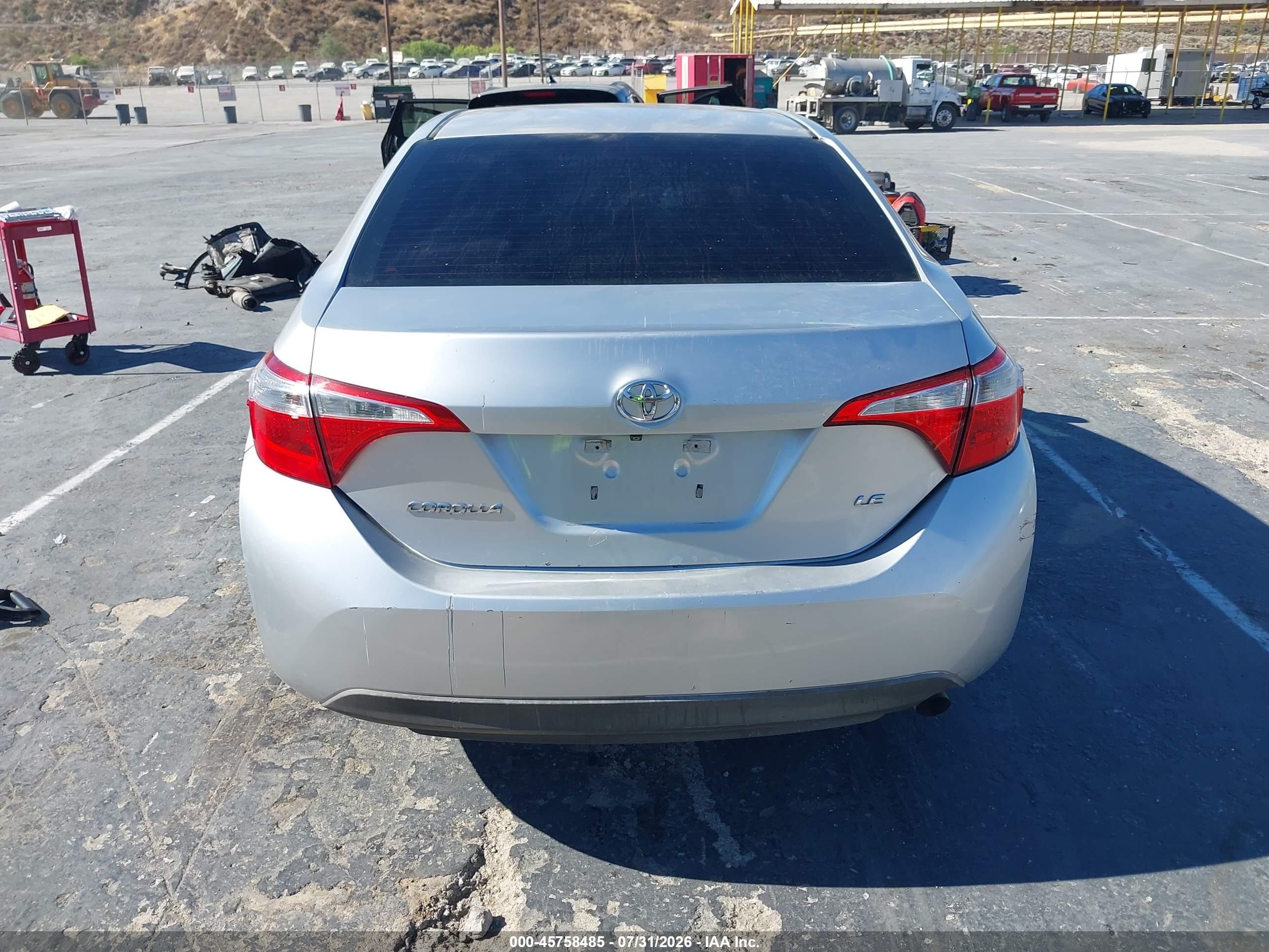 2014 Toyota Corolla Le Silver vin: 5YFBURHE2EP157866