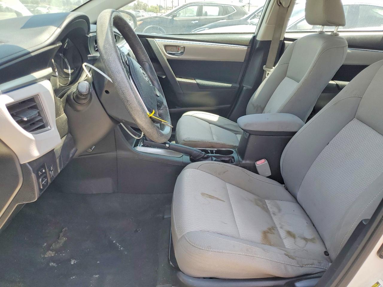 2014 Toyota Corolla Le White vin: 5YFBURHE2EP159374