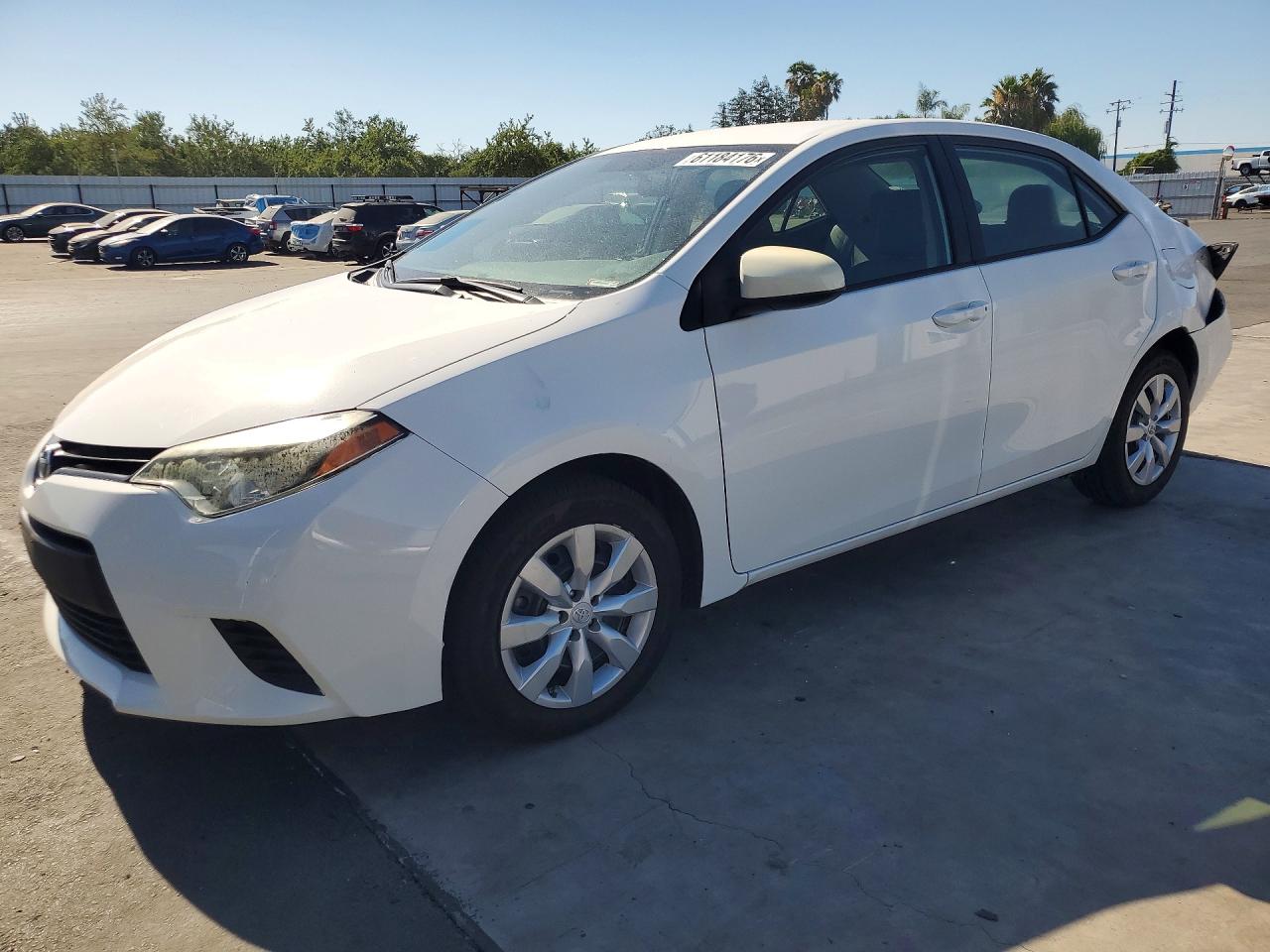 2014 Toyota Corolla Le White vin: 5YFBURHE2EP161562