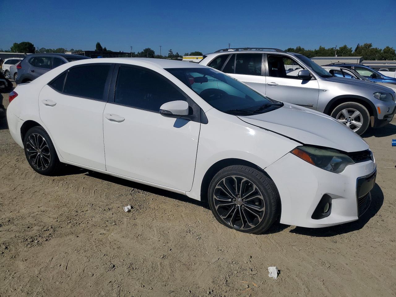 2014 Toyota Corolla S Plus Белый vin: 5YFBURHE2EP171217