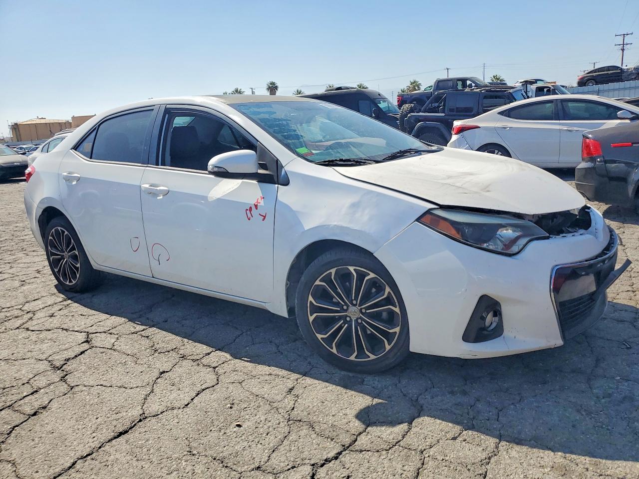 2014 Toyota Corolla S Plus White vin: 5YFBURHE2EP175168