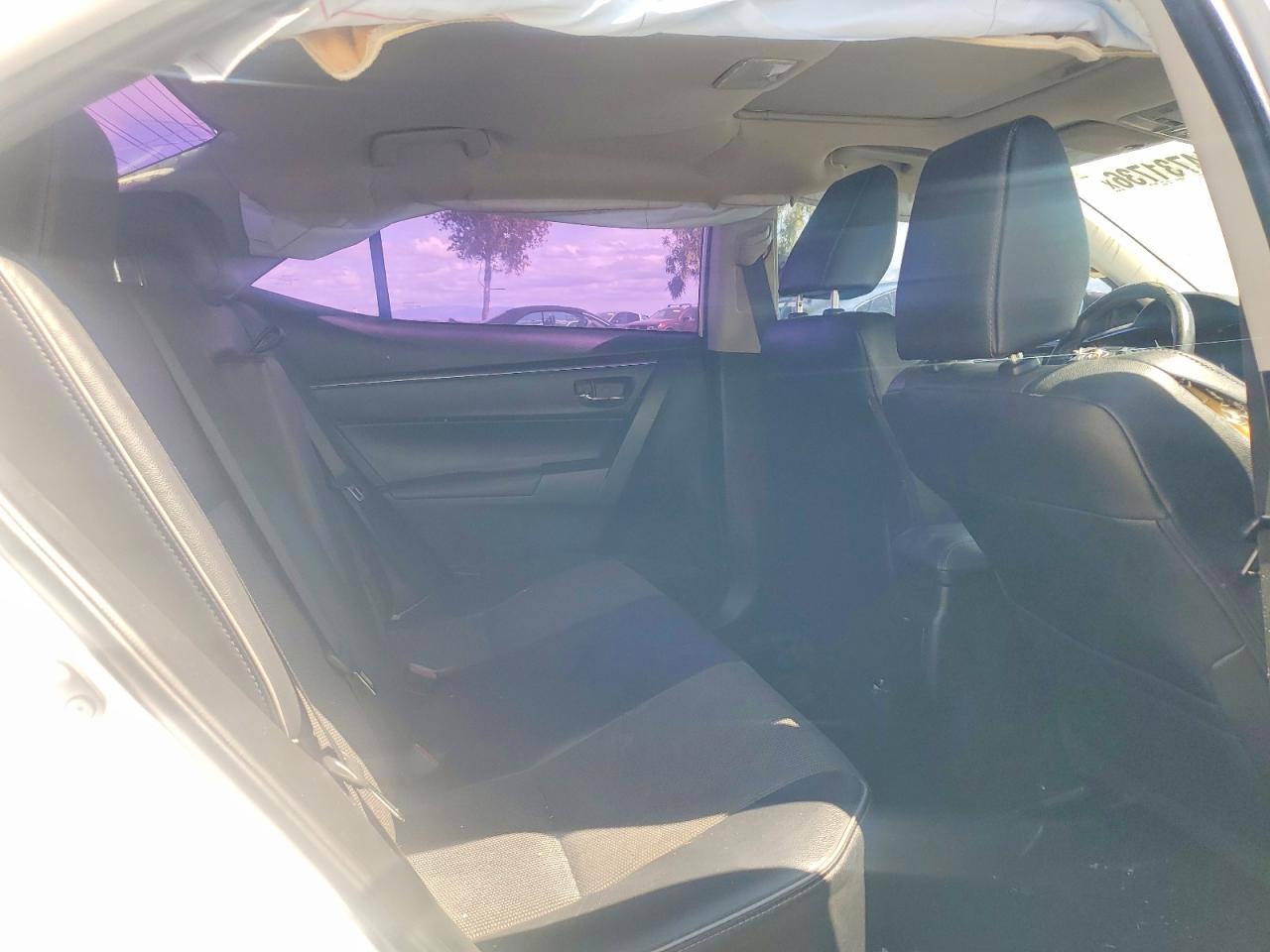 2015 Toyota Corolla S Plus White vin: 5YFBURHE2FP189900