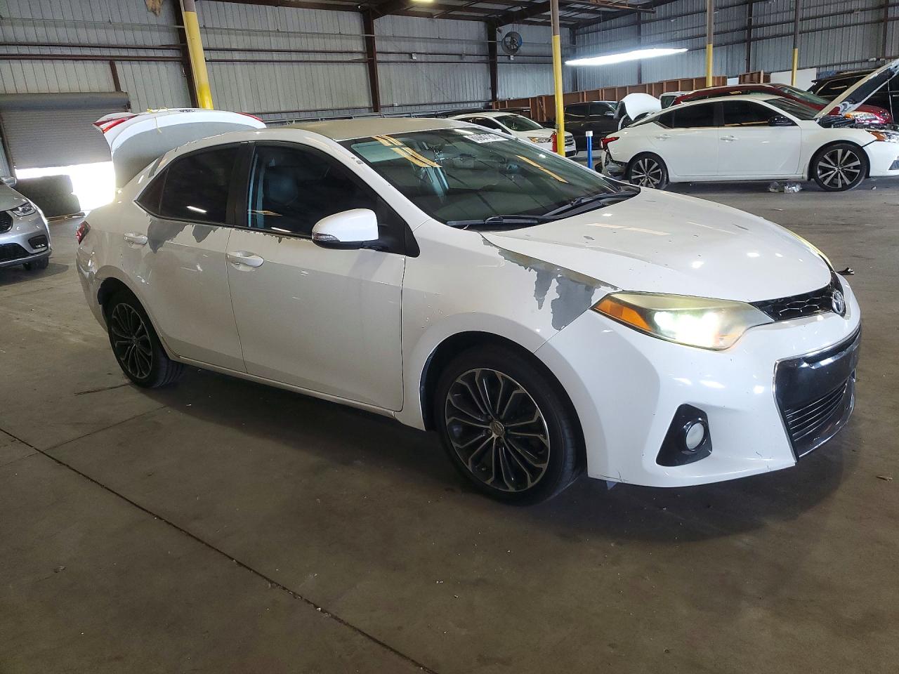 2015 Toyota Corolla S Plus White vin: 5YFBURHE2FP190464