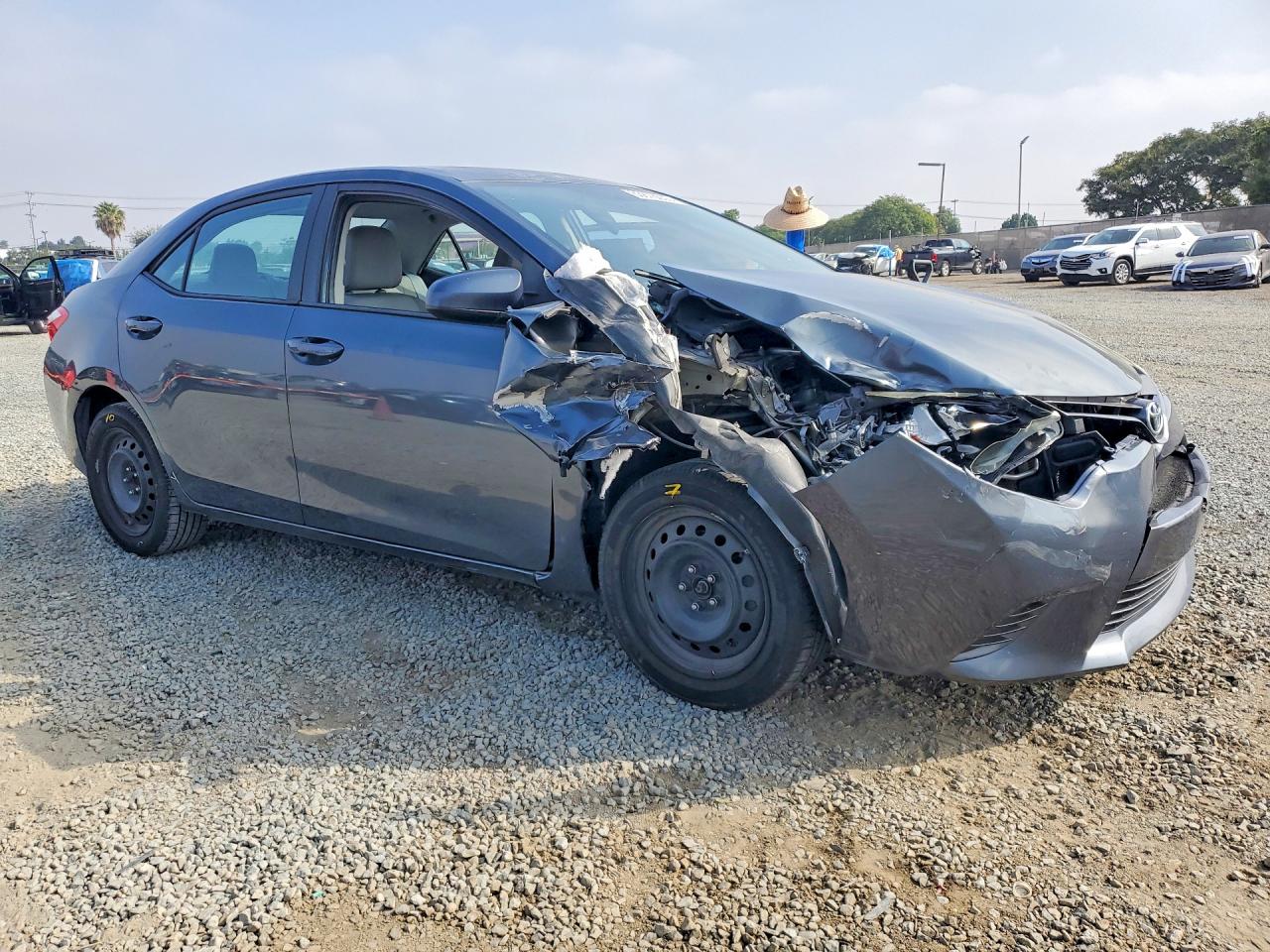 2015 Toyota Corolla Le Gray vin: 5YFBURHE2FP194854