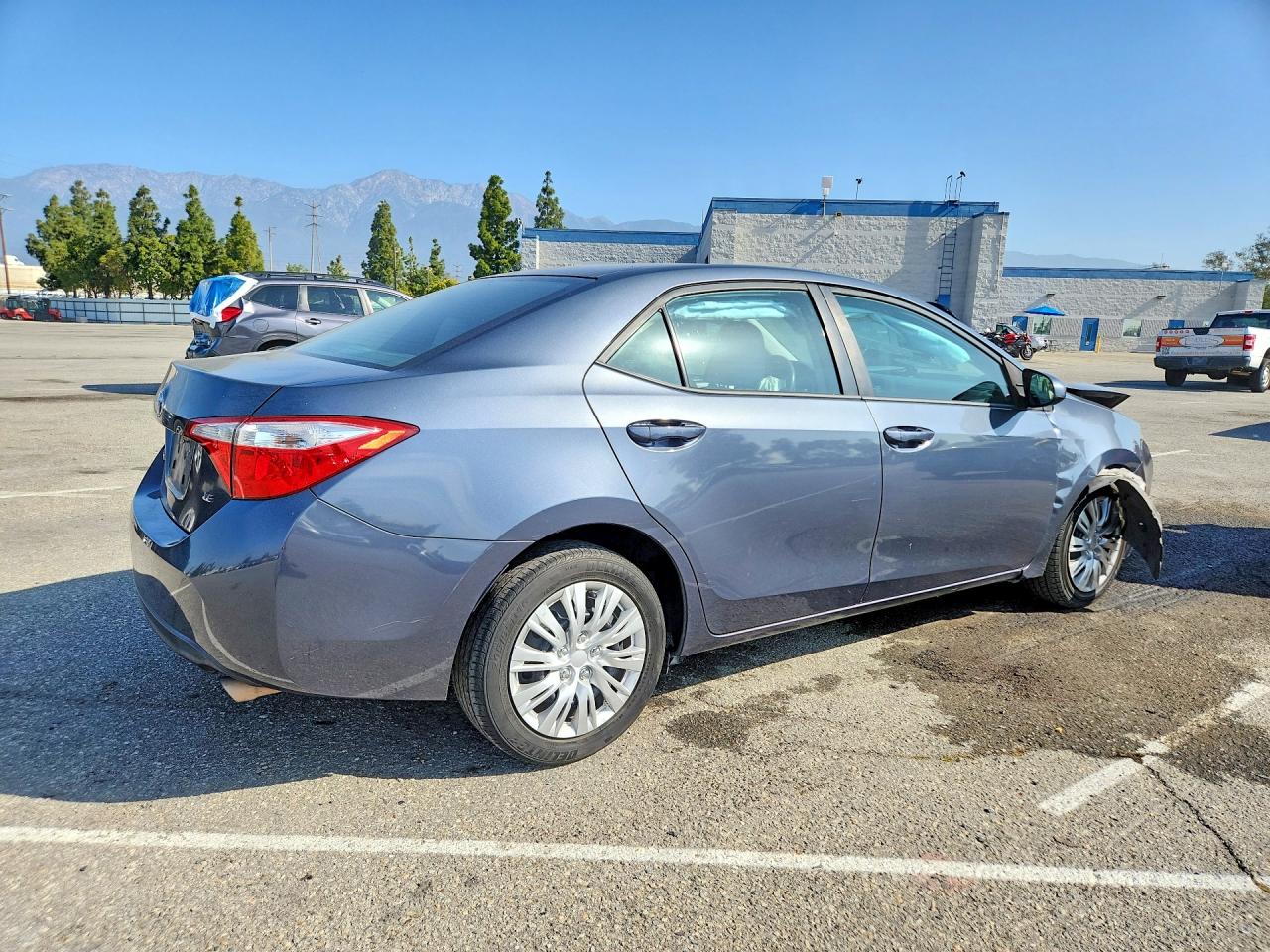 2015 Toyota Corolla Le Серый vin: 5YFBURHE2FP195938