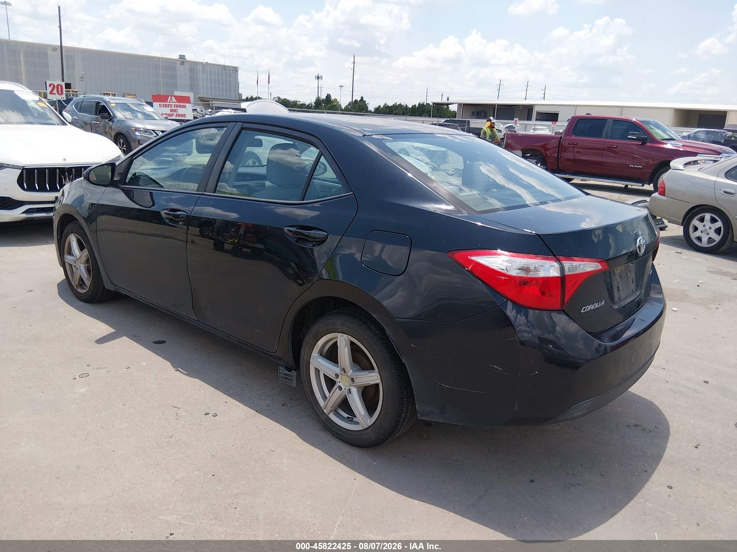 2015 Toyota Corolla Le Black vin: 5YFBURHE2FP211202