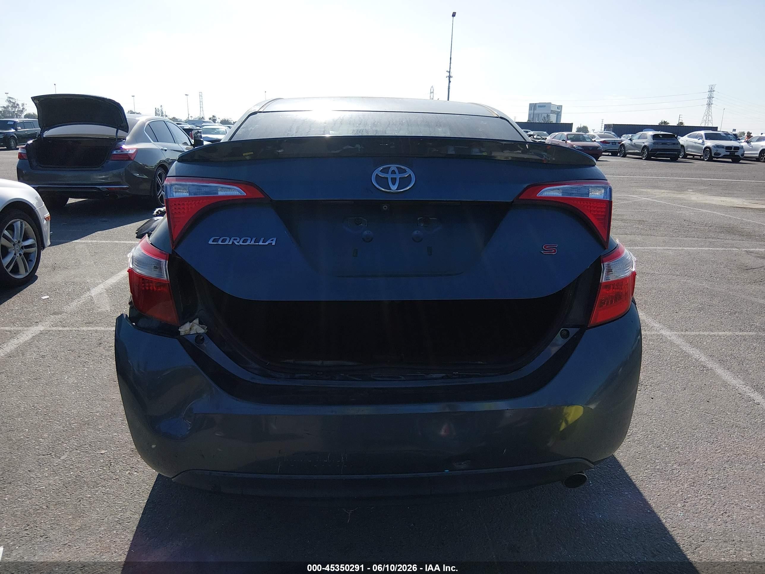 2015 Toyota Corolla S Plus Blue vin: 5YFBURHE2FP211779
