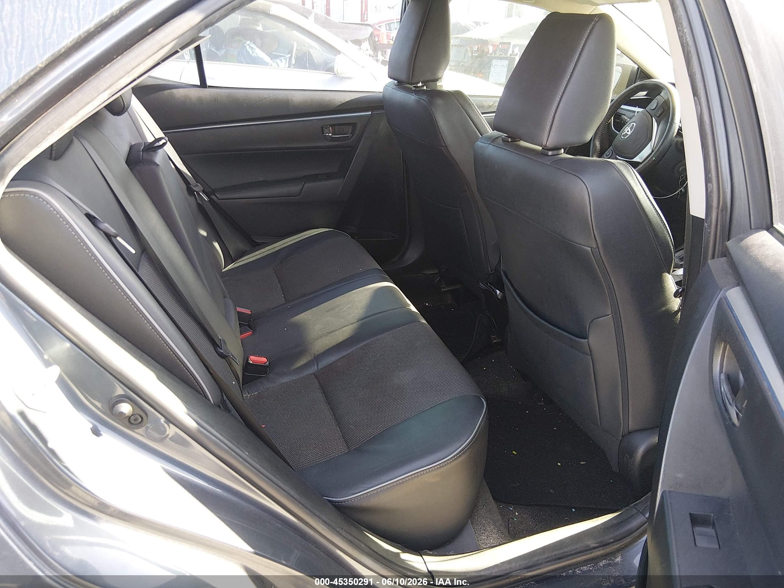 2015 Toyota Corolla S Plus Blue vin: 5YFBURHE2FP211779