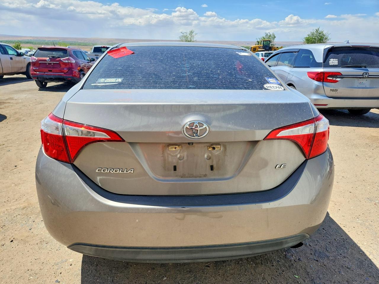 2015 Toyota Corolla Le Brown vin: 5YFBURHE2FP220529