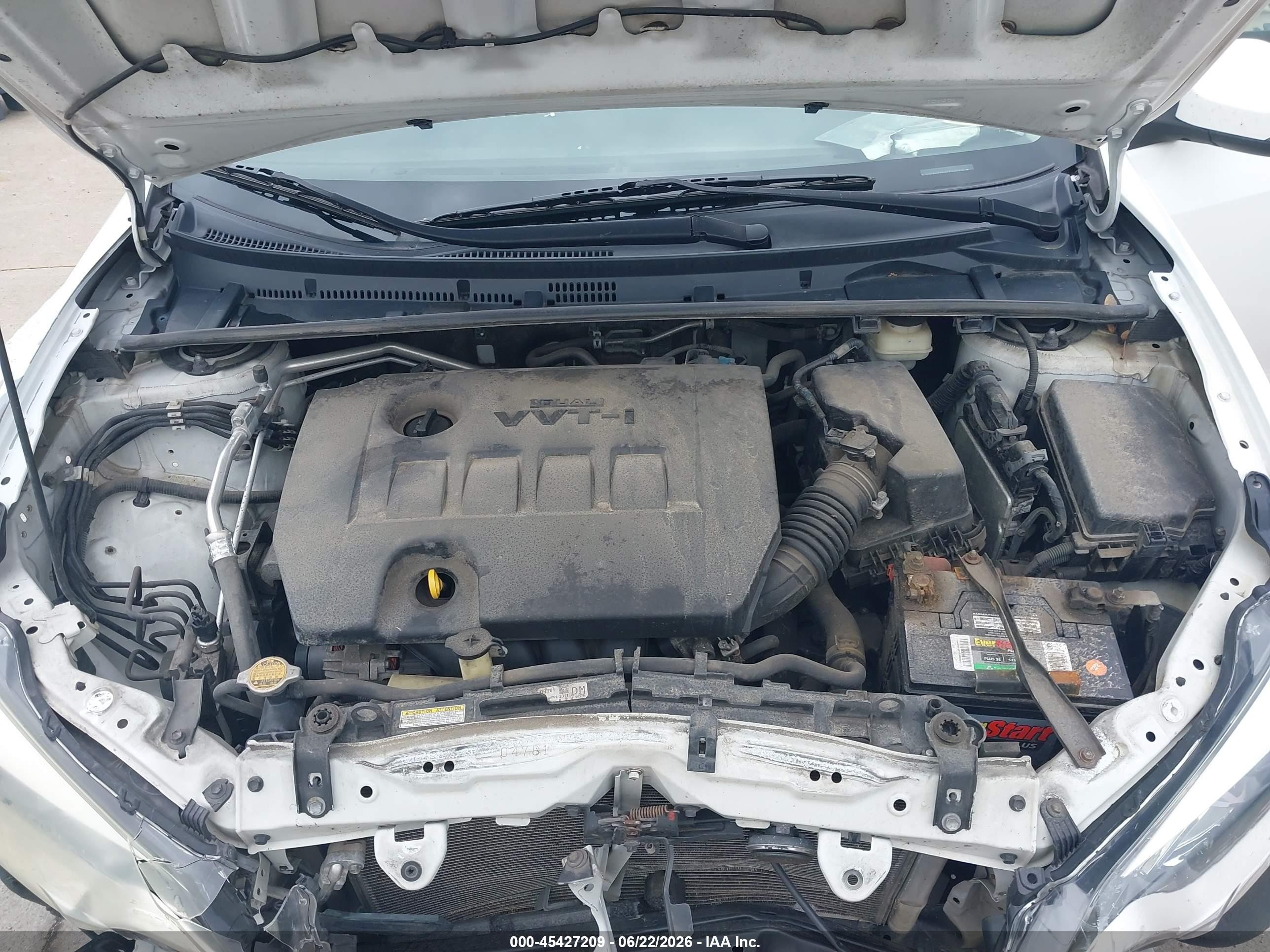 2015 Toyota Corolla S Plus White vin: 5YFBURHE2FP230316