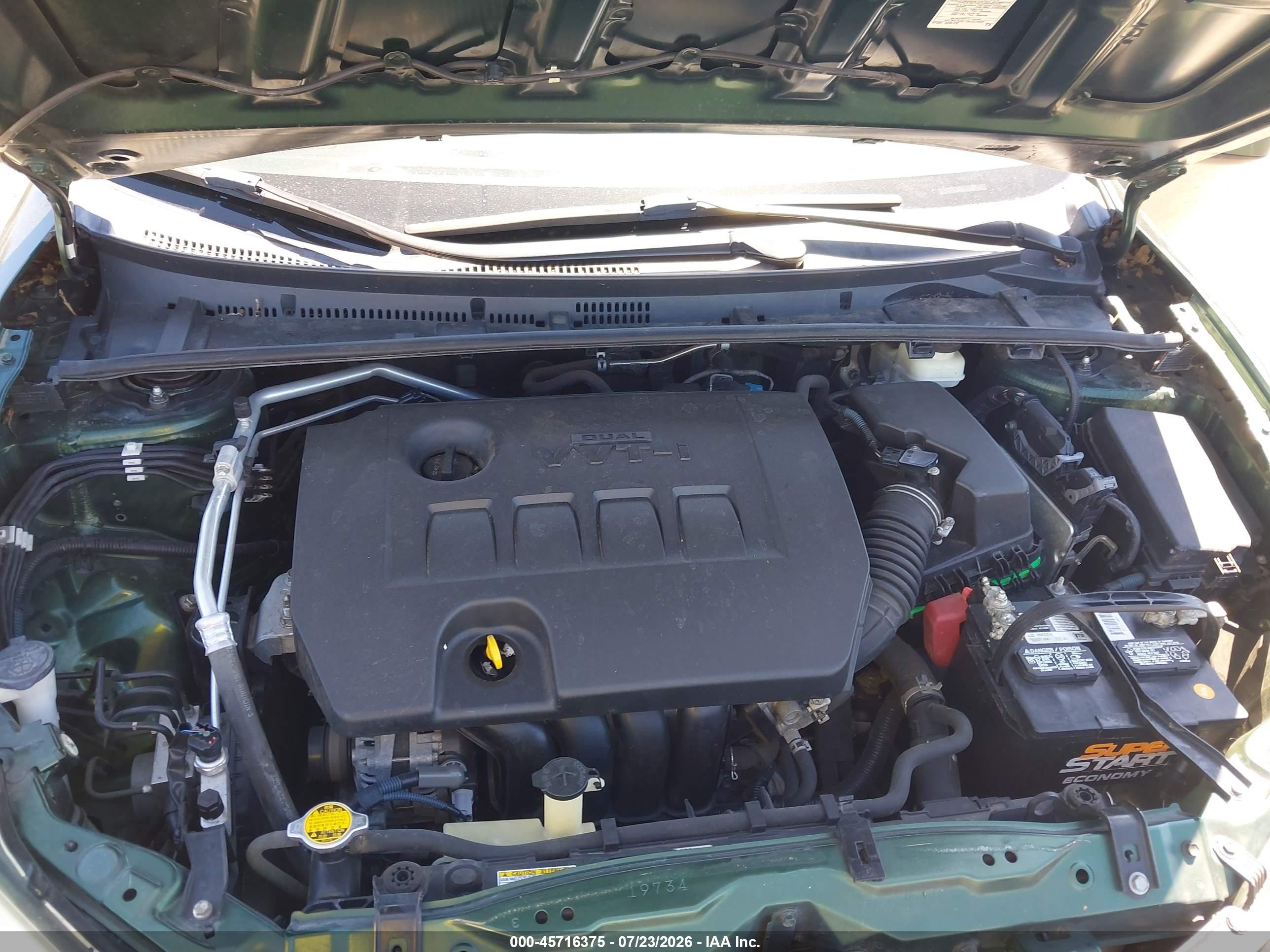 2015 Toyota Corolla Le Green vin: 5YFBURHE2FP245267