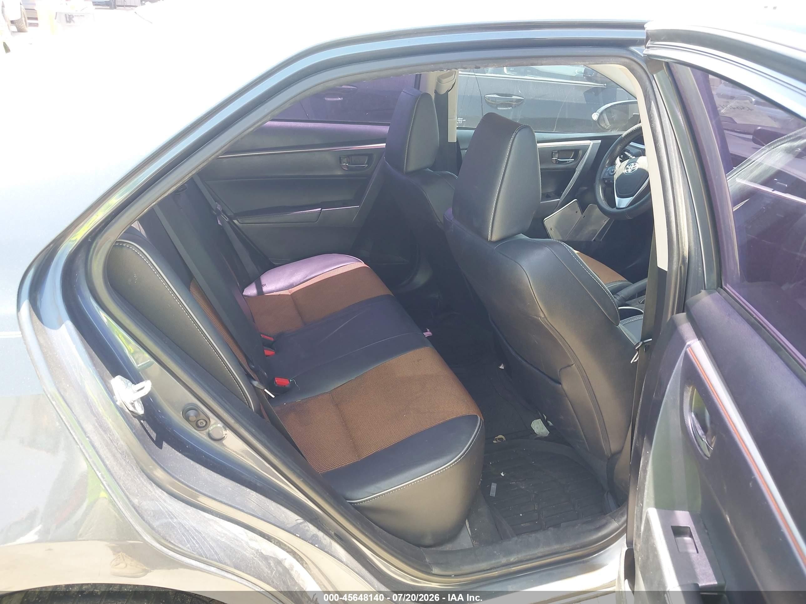 2015 Toyota Corolla S Plus Dark Blue vin: 5YFBURHE2FP248802