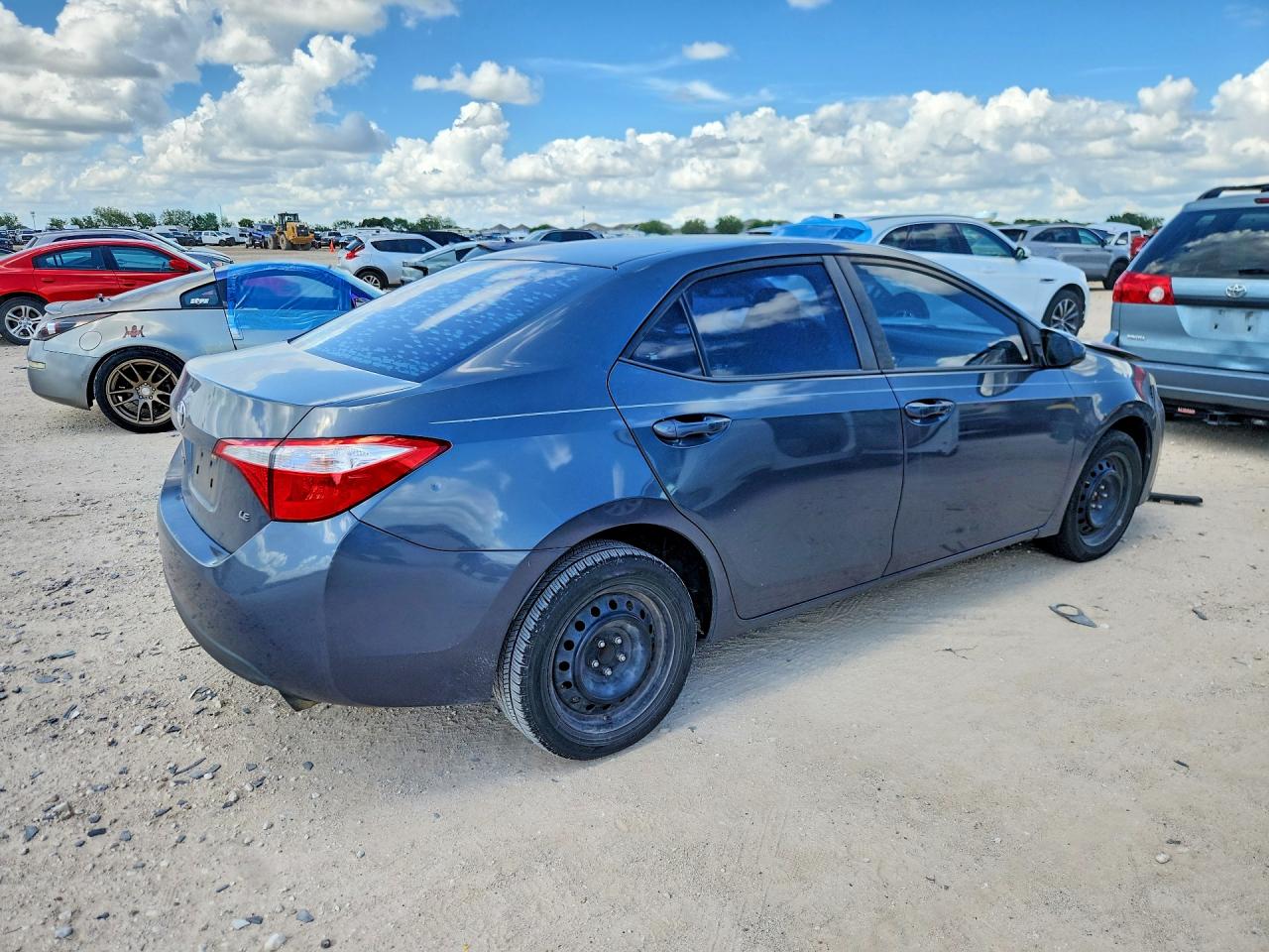 2015 Toyota Corolla Le Gray vin: 5YFBURHE2FP252347