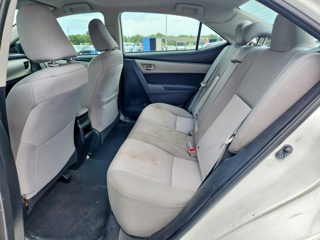 2015 Toyota Corolla Le Белый vin: 5YFBURHE2FP276664
