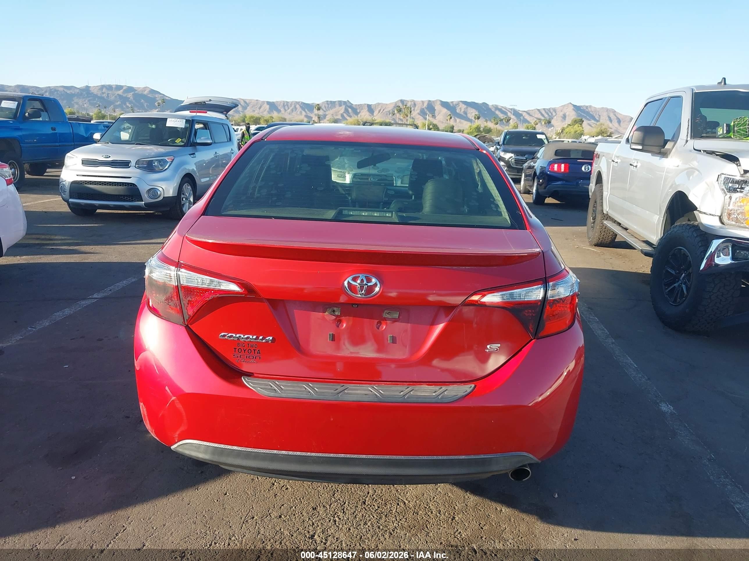 2015 Toyota Corolla S Plus Red vin: 5YFBURHE2FP287504