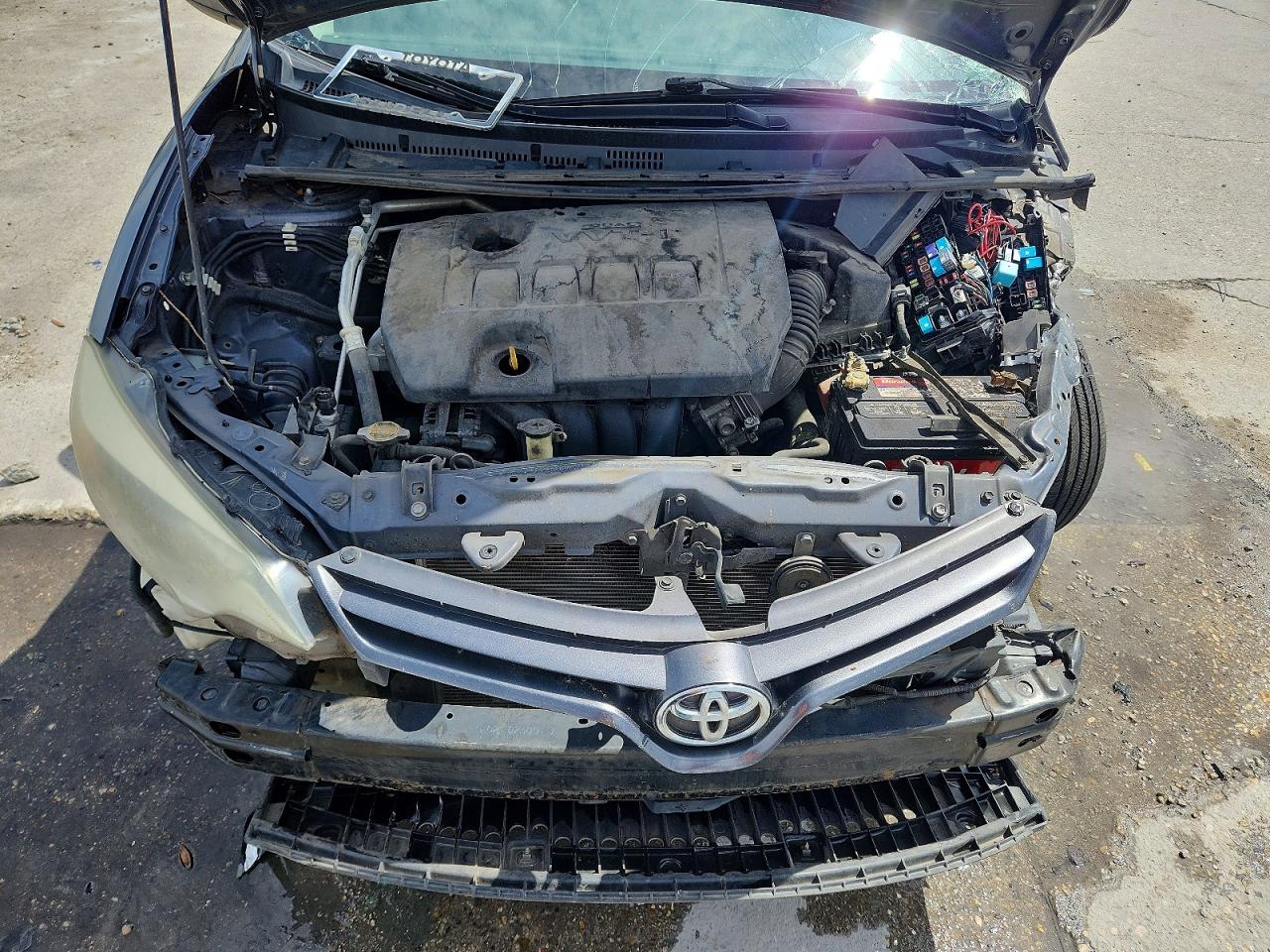 2015 Toyota Corolla Le Plus Turquoise vin: 5YFBURHE2FP289379