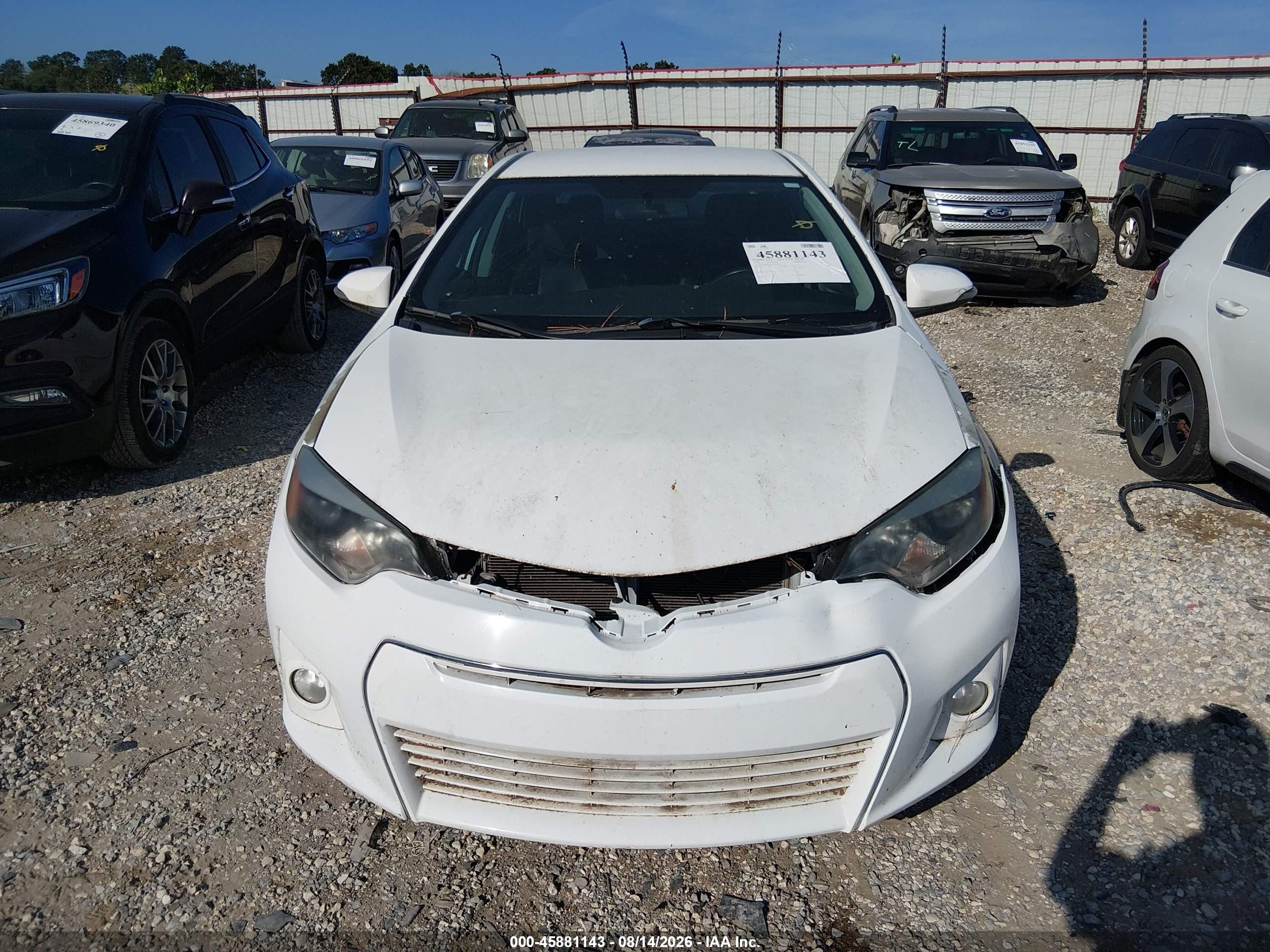 2015 Toyota Corolla S Plus White vin: 5YFBURHE2FP292590