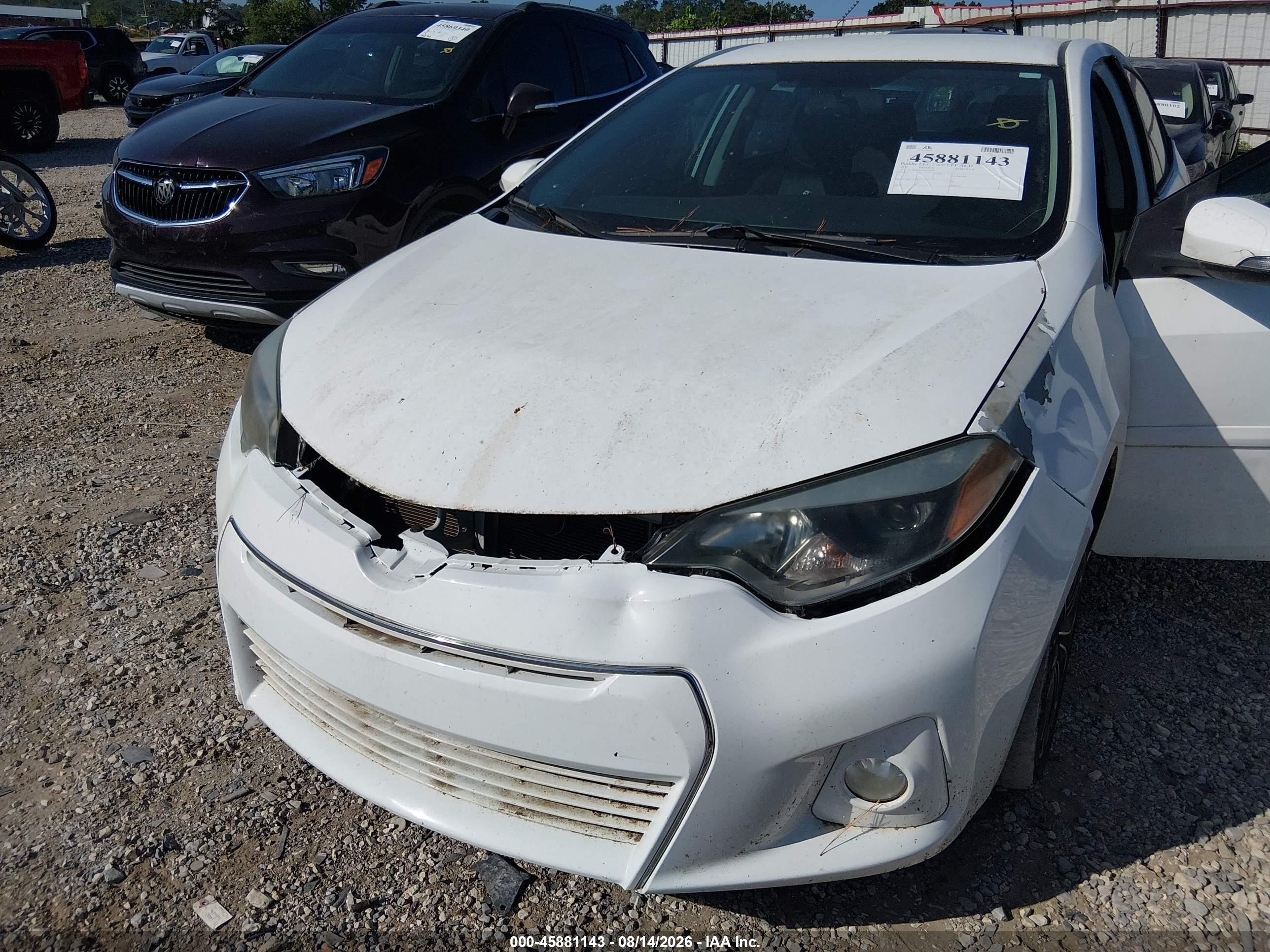 2015 Toyota Corolla S Plus White vin: 5YFBURHE2FP292590