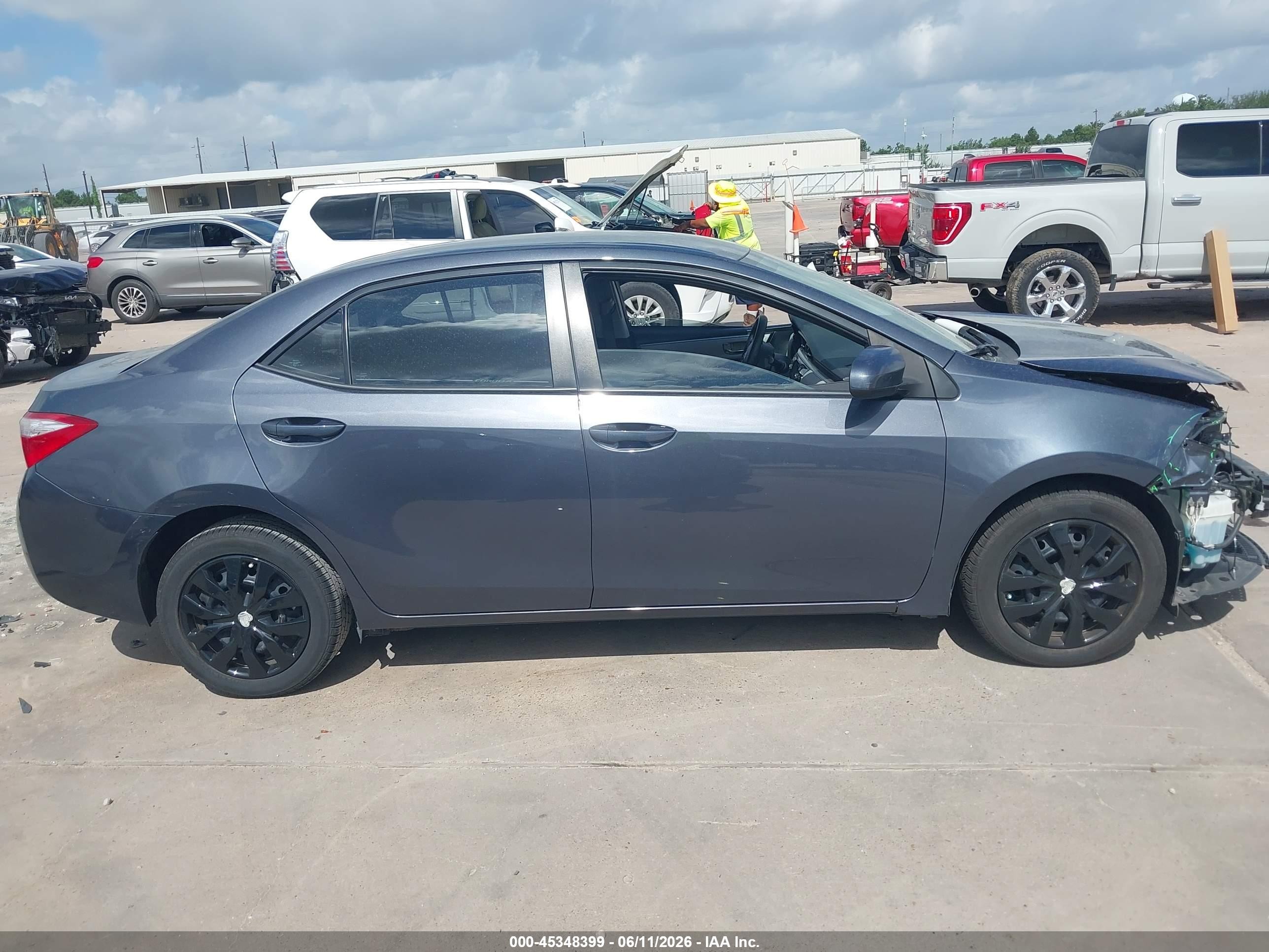2015 Toyota Corolla Le Gray vin: 5YFBURHE2FP293416