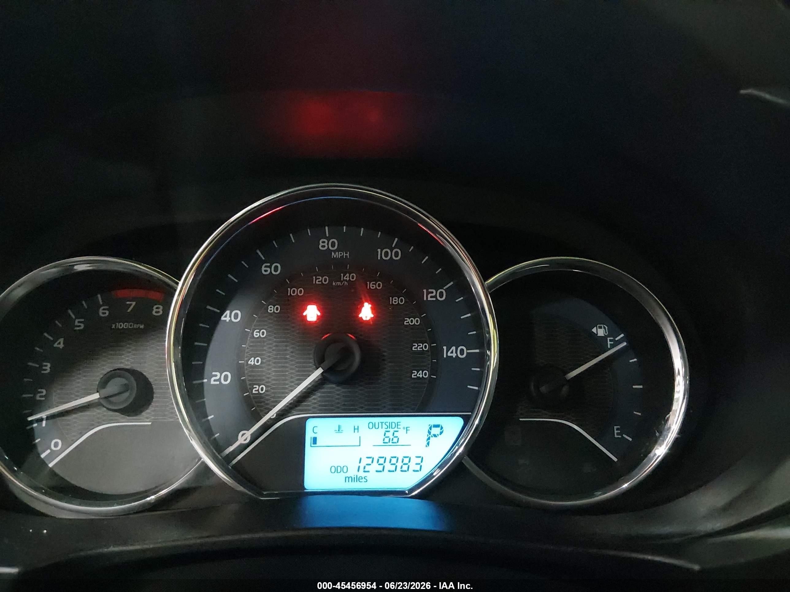 2015 Toyota Corolla Le Silver vin: 5YFBURHE2FP293643