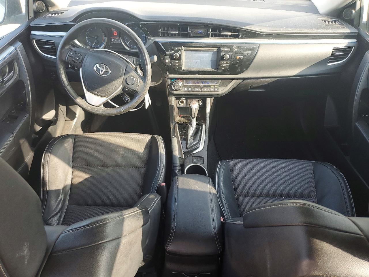 2015 Toyota Corolla S Plus White vin: 5YFBURHE2FP294906