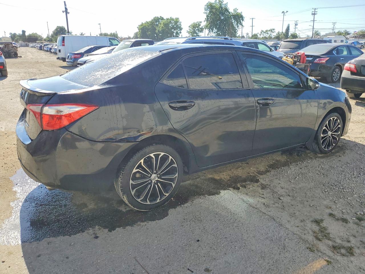 2015 Toyota Corolla S Plus Black vin: 5YFBURHE2FP299023