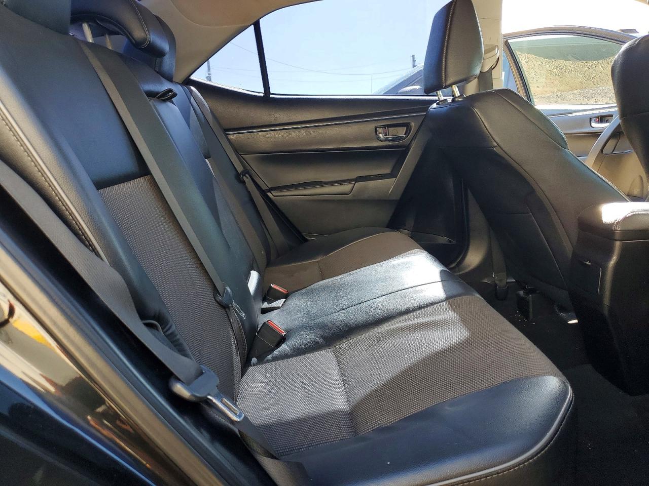 2015 Toyota Corolla S Plus Black vin: 5YFBURHE2FP299023