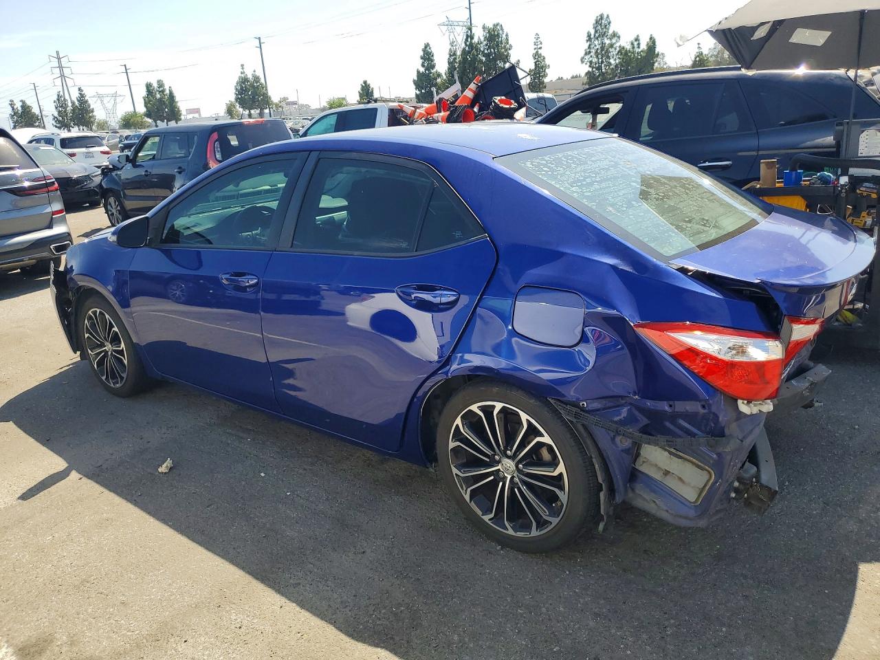 2015 Toyota Corolla S Plus Синий vin: 5YFBURHE2FP304608