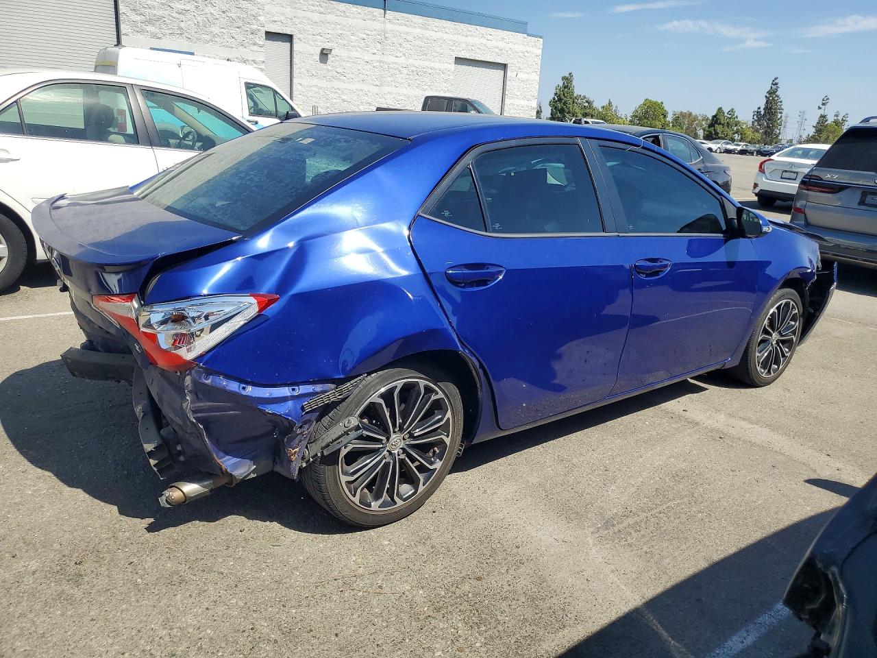 2015 Toyota Corolla S Plus Синий vin: 5YFBURHE2FP304608