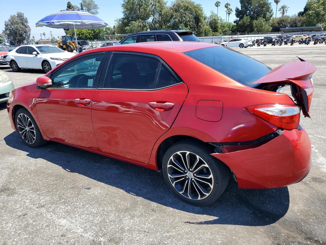 2015 Toyota Corolla S Plus Red vin: 5YFBURHE2FP309288