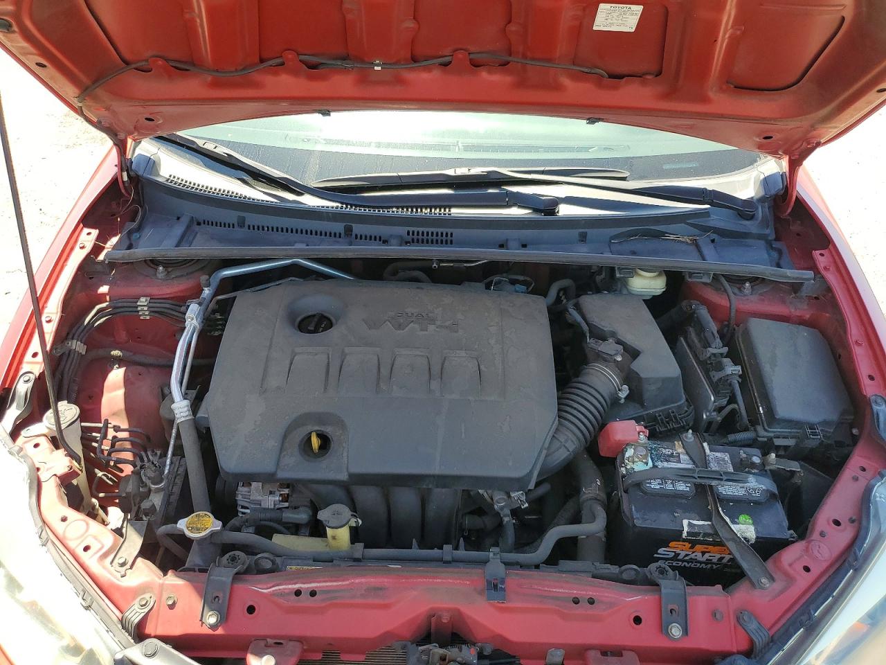 2015 Toyota Corolla S Plus Red vin: 5YFBURHE2FP309288