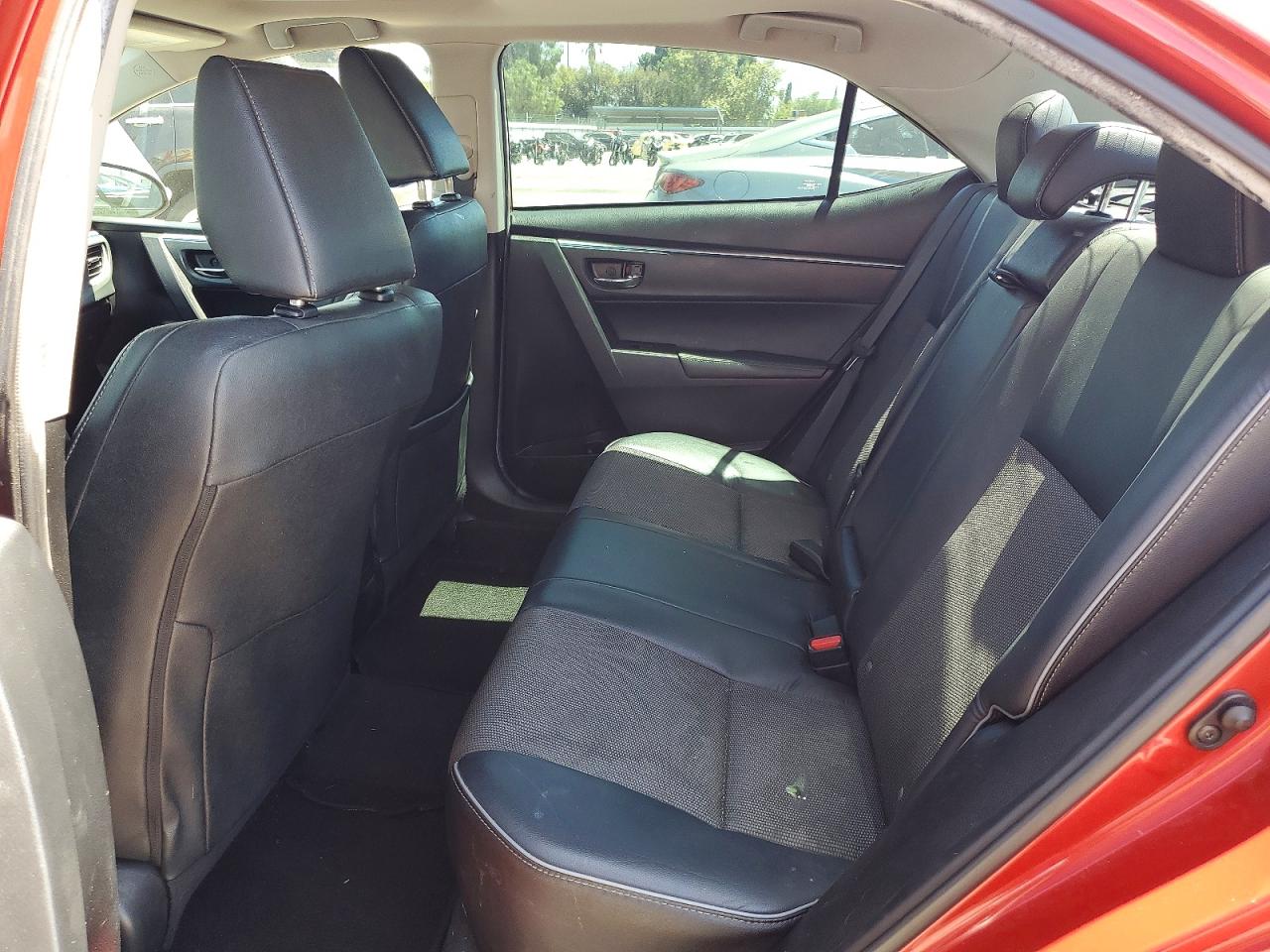 2015 Toyota Corolla S Plus Red vin: 5YFBURHE2FP309288