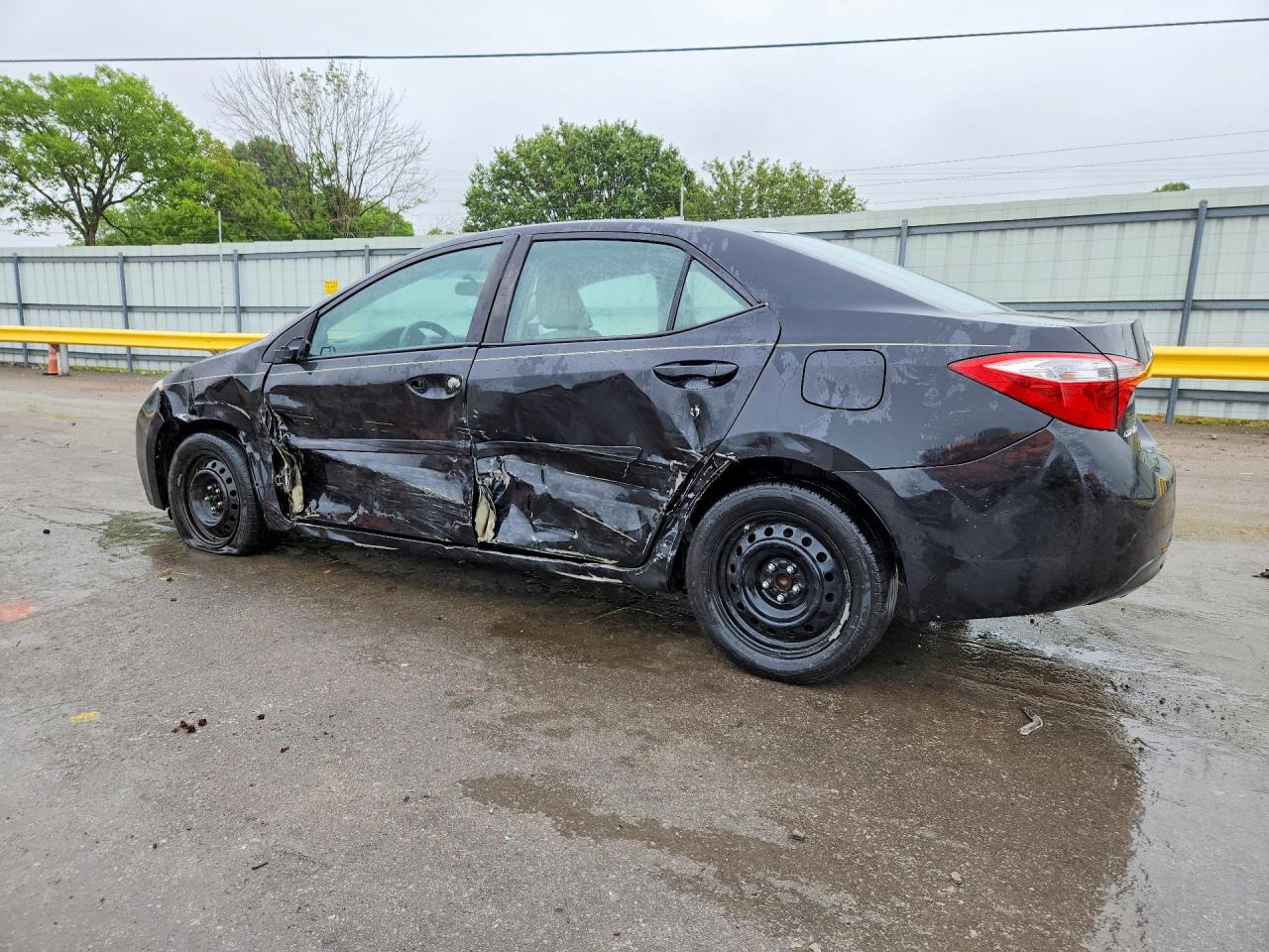 2015 Toyota Corolla Le Black vin: 5YFBURHE2FP309887