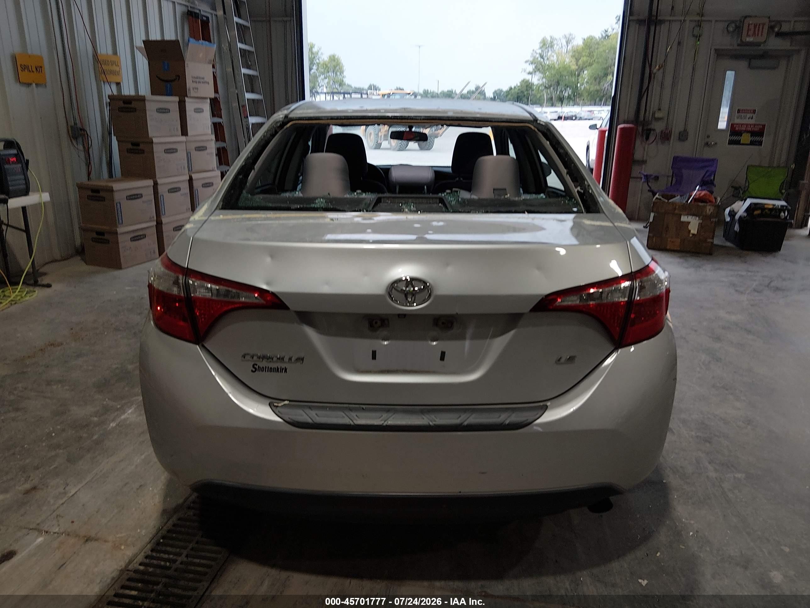 2015 Toyota Corolla Le Silver vin: 5YFBURHE2FP327516