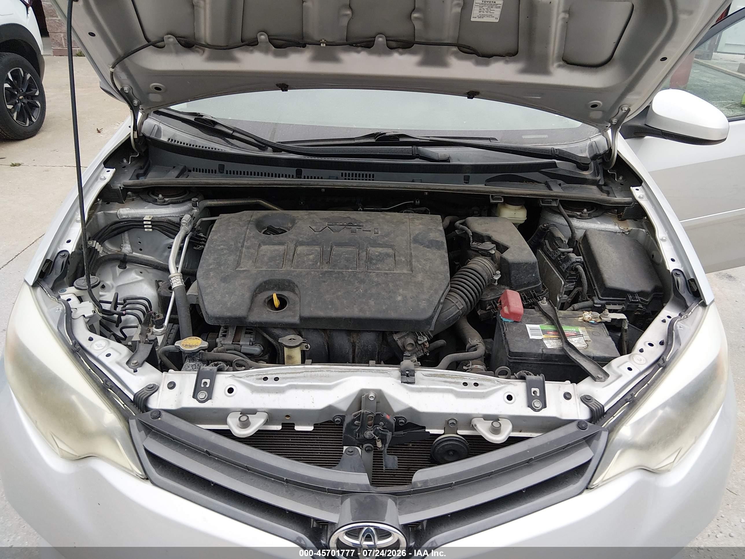 2015 Toyota Corolla Le Silver vin: 5YFBURHE2FP327516