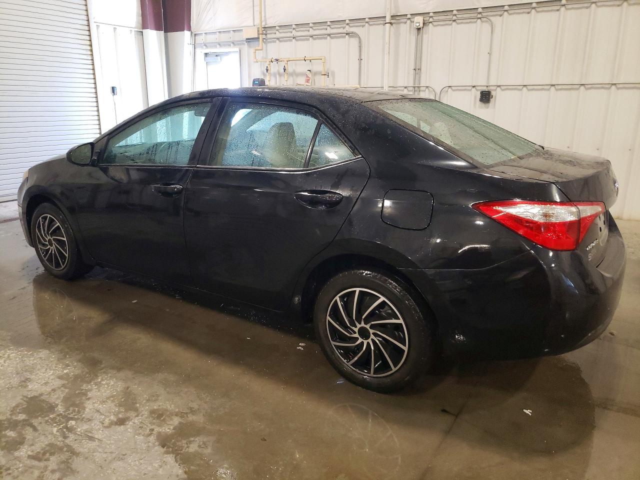 2015 Toyota Corolla Le Black vin: 5YFBURHE2FP330853