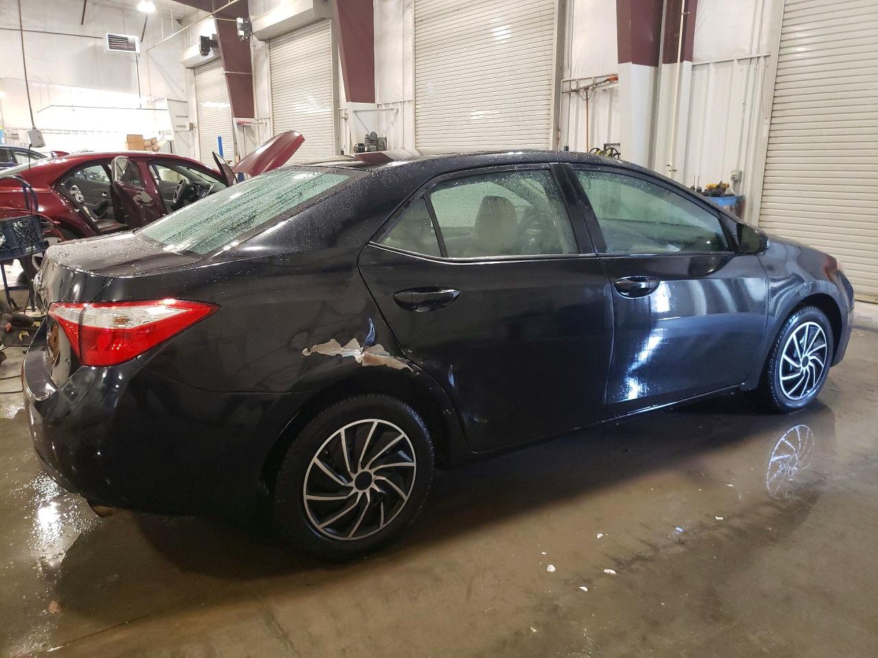 2015 Toyota Corolla Le Black vin: 5YFBURHE2FP330853