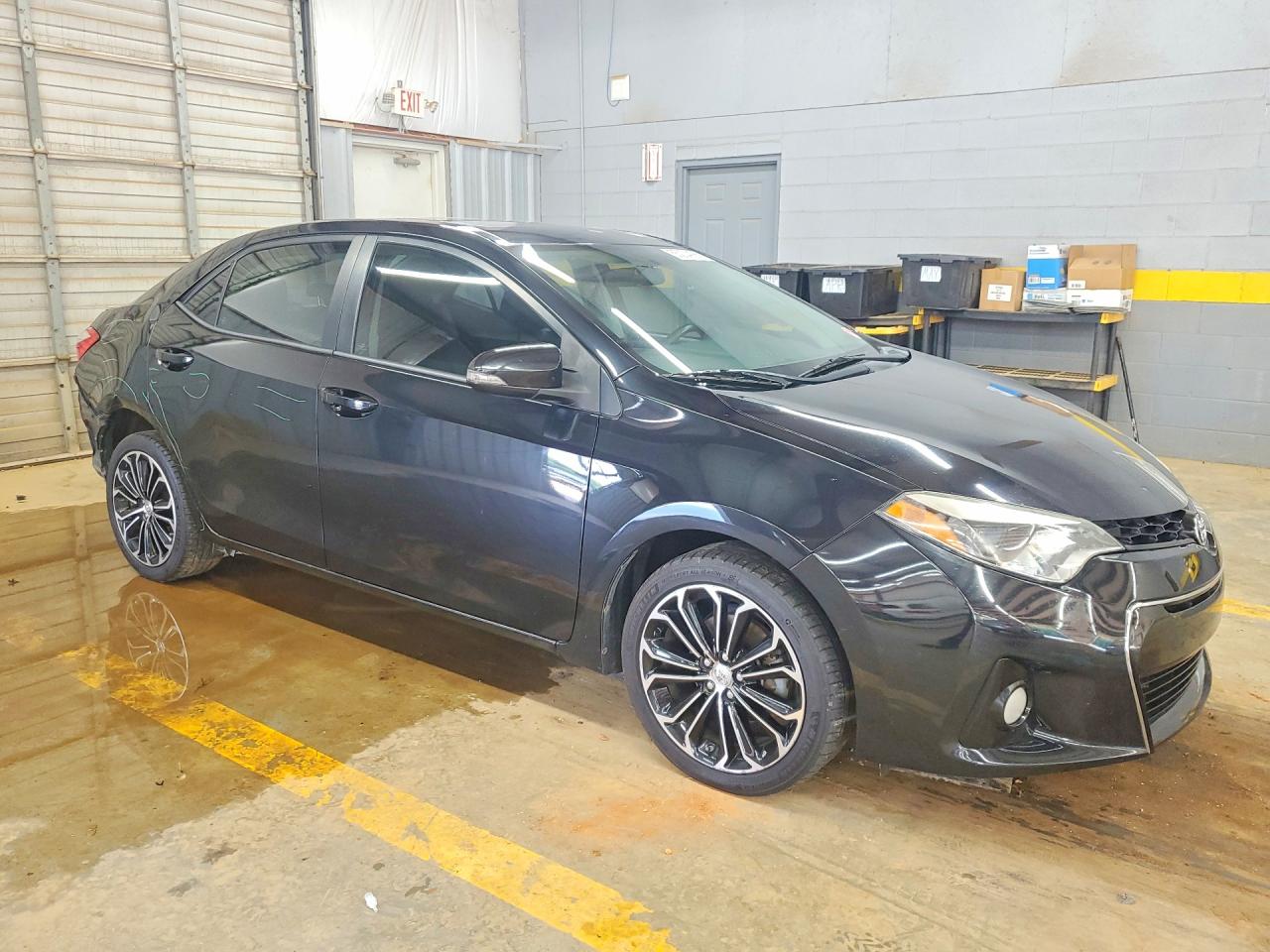 2015 Toyota Corolla S Plus Black vin: 5YFBURHE2FP332652