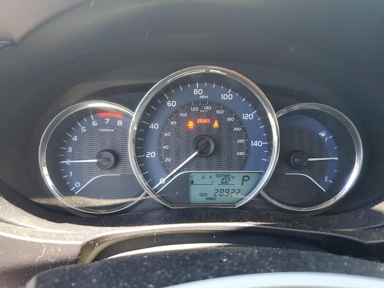 2015 Toyota Corolla Le Коричневый vin: 5YFBURHE2FP334675